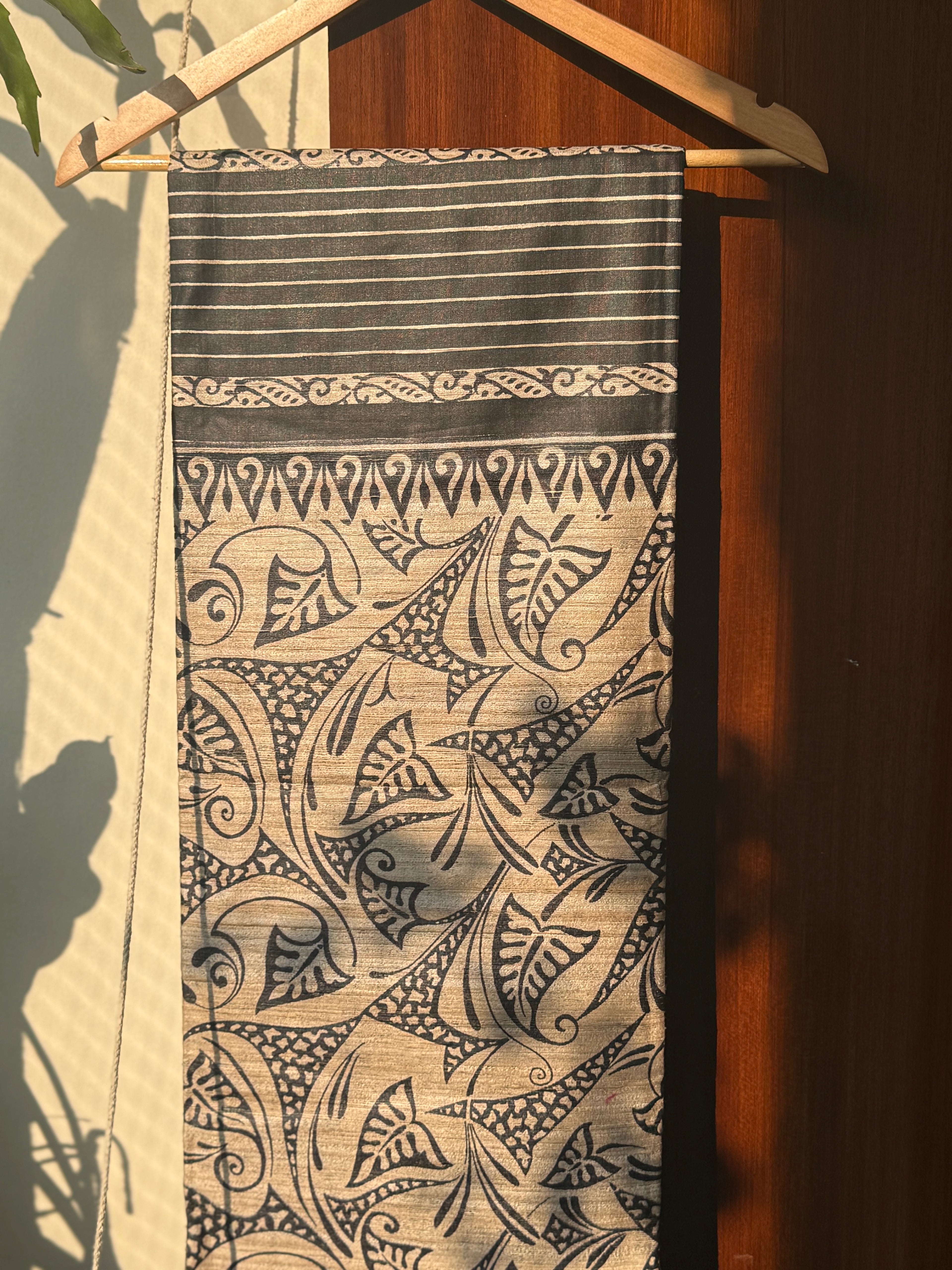 Tussar Gicha Saree